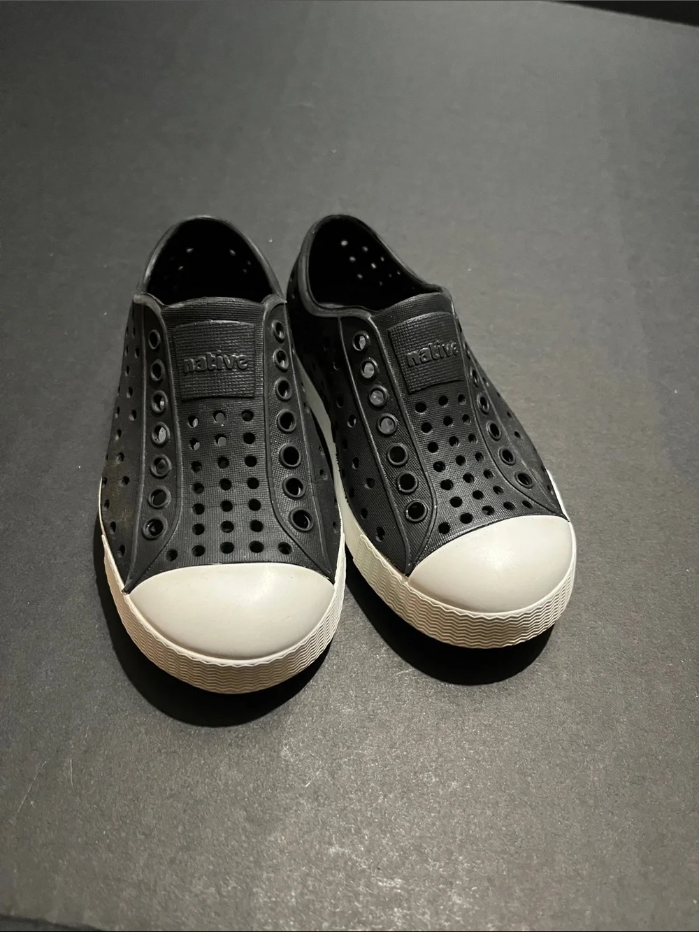 Native Kid Black Sandals Size 9C